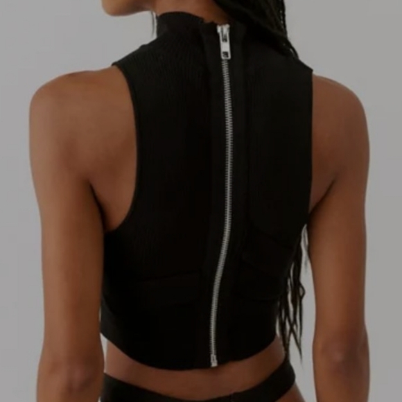 Uo Black Kat assymetrical cutout sweater ribbed crop top tank - Picture 2 of 2